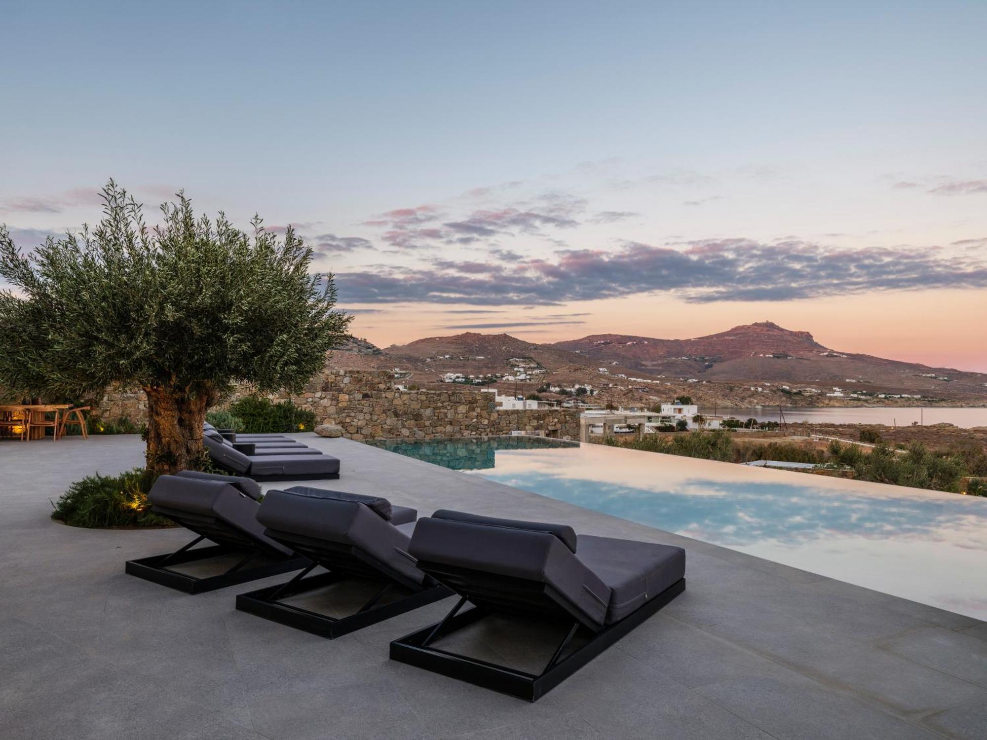 Blue Eye Grand Villa Mykonos カラファティス エクステリア 写真